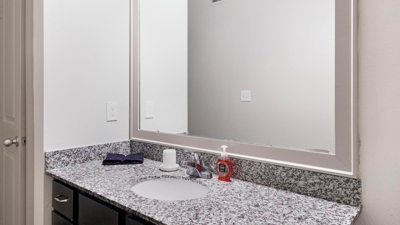 Photo of Bathroom in George Bush Park/Eldridge