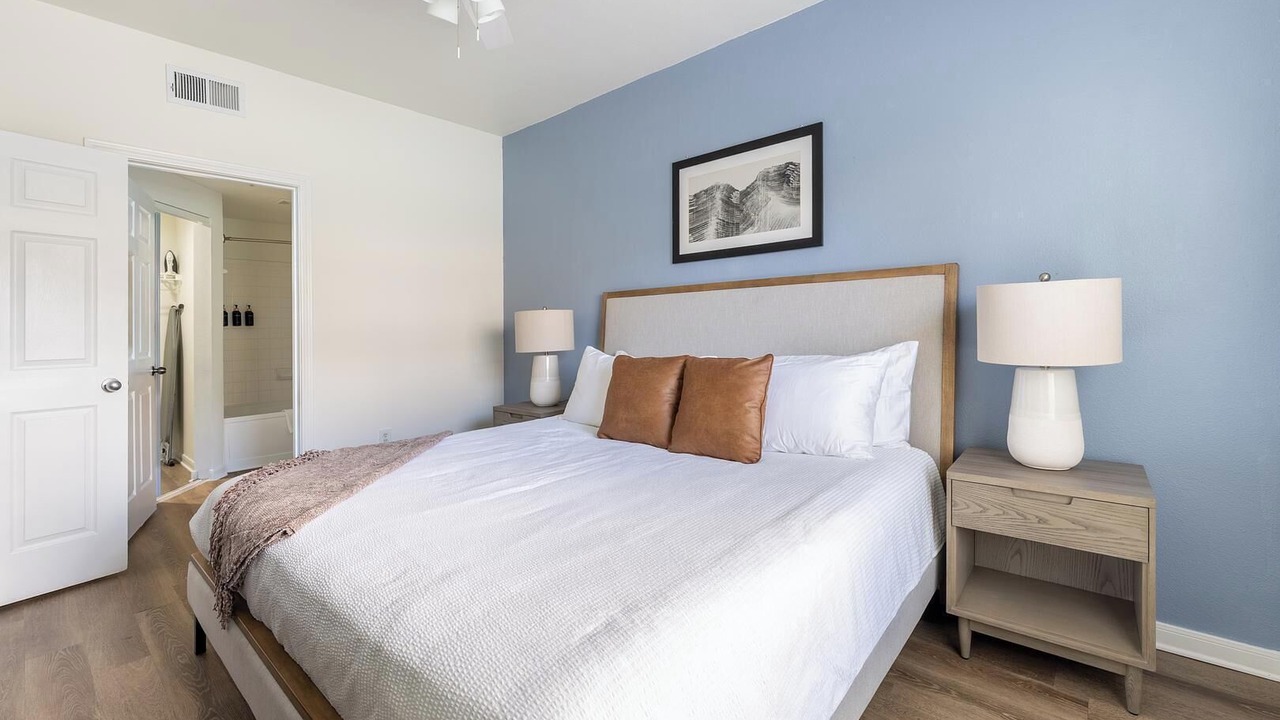 Photo of Bedroom in South Side
