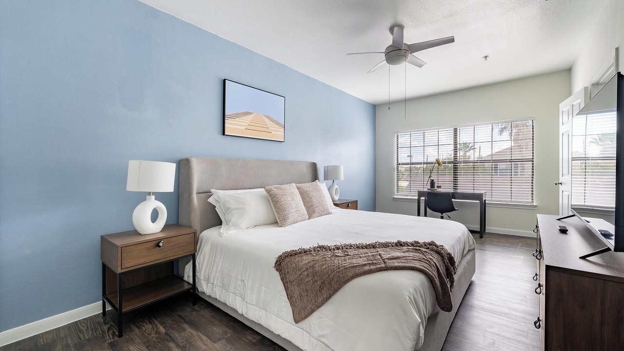 Photo of Bedroom in South Side
