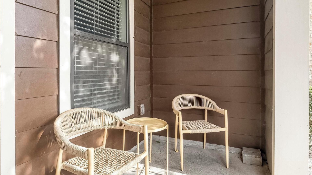 Photo of Patio Balcony in George Bush Park/Eldridge