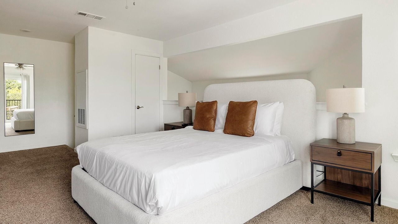 Photo of Bedroom in DeSoto
