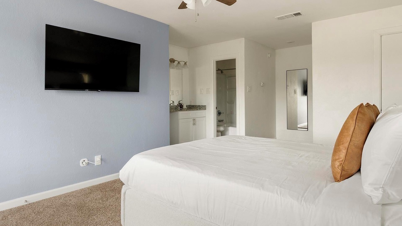 Photo of Bedroom in DeSoto