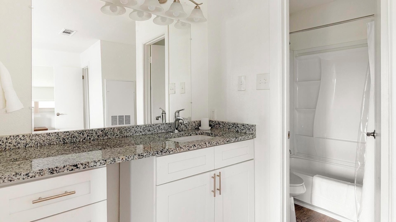 Photo of Bathroom in DeSoto