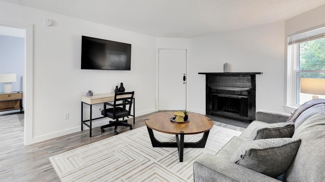 Photo of Livingroom in DeSoto