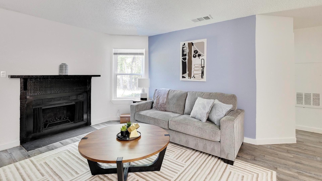 Photo of Livingroom in DeSoto
