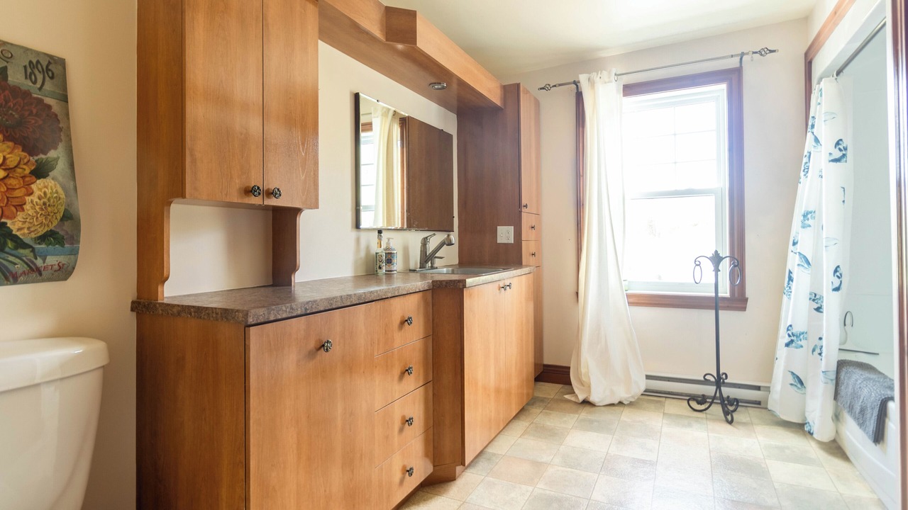Photo of Bathroom in Mont-Carmel
