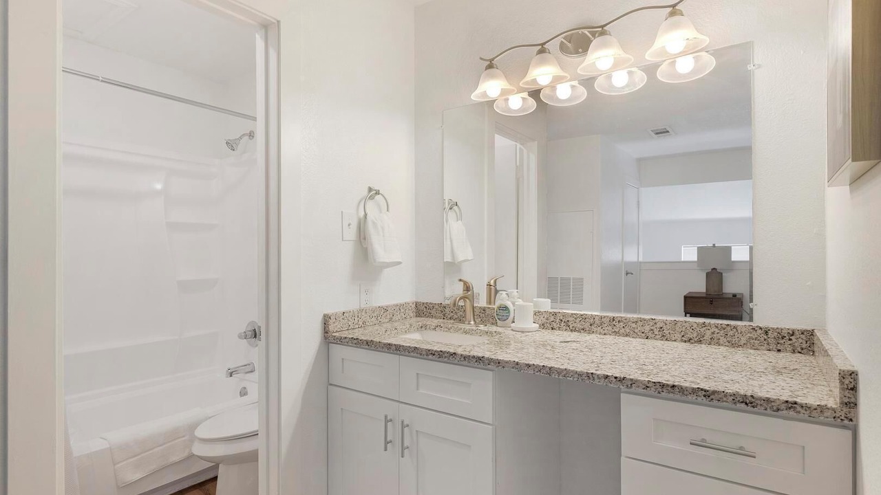 Photo of Bathroom in DeSoto