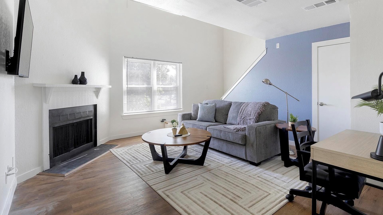 Photo of Livingroom in DeSoto