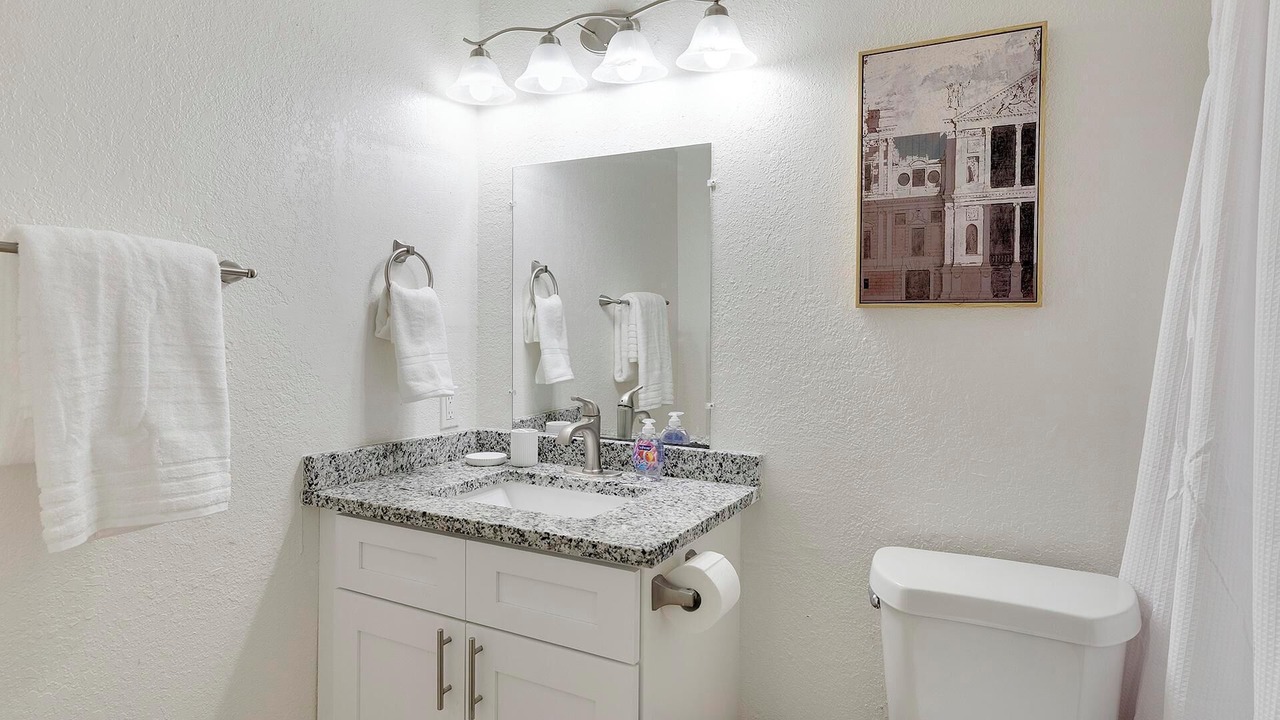 Photo of Bathroom in DeSoto