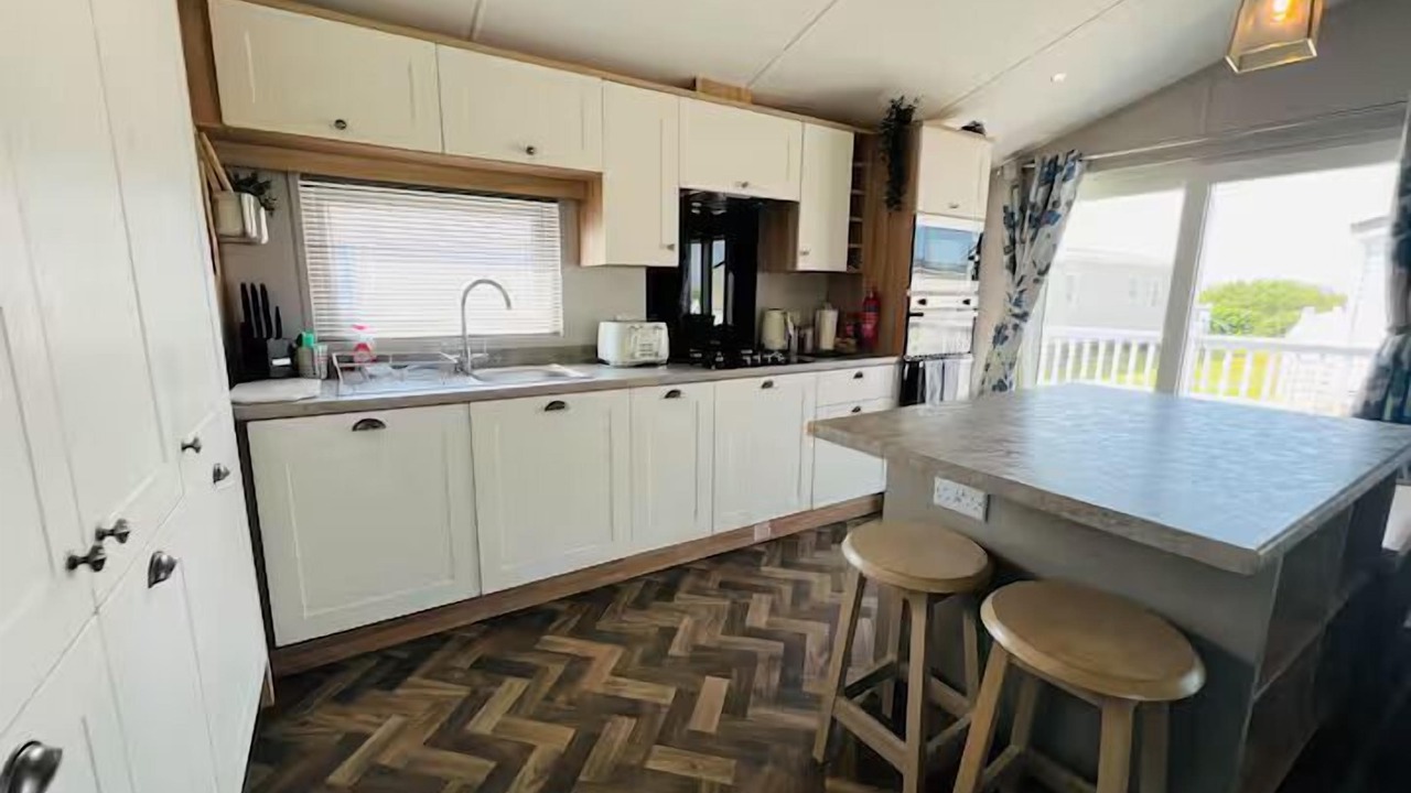 Photo of Kitchen in Lydd