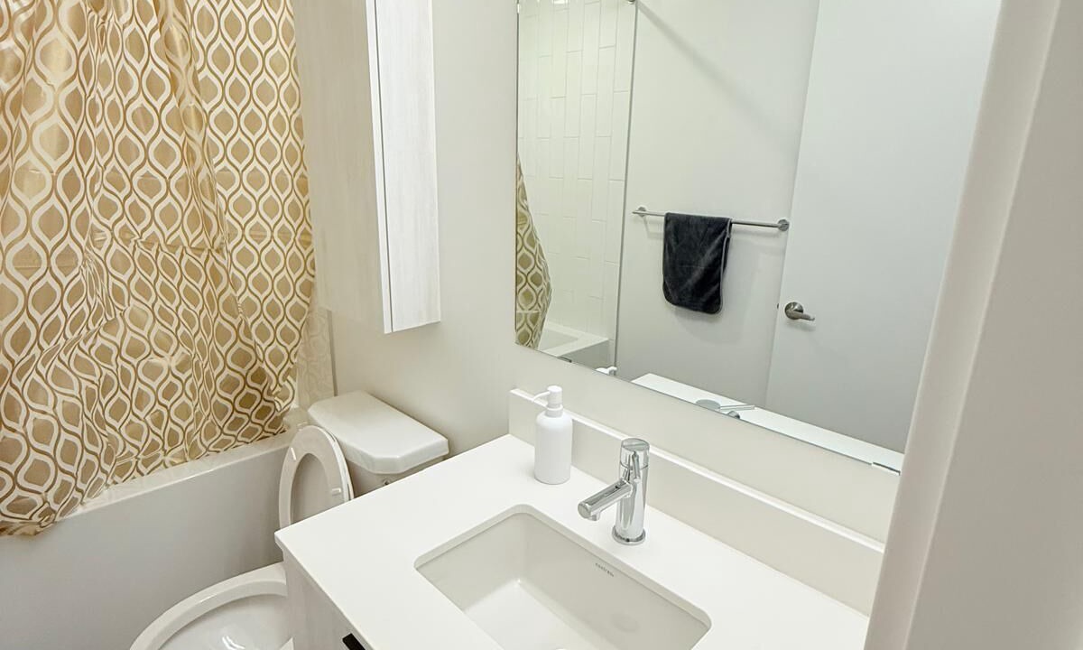 Photo of Bathroom in Central Erin Mills