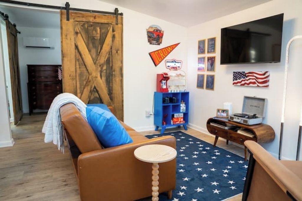 Photo of Livingroom in Metropolis