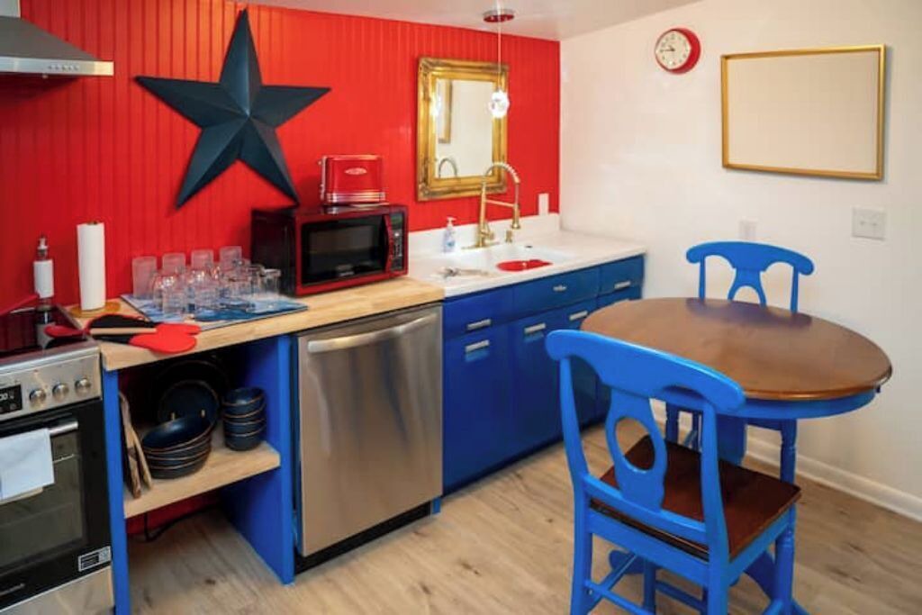 Photo of Kitchen in Metropolis