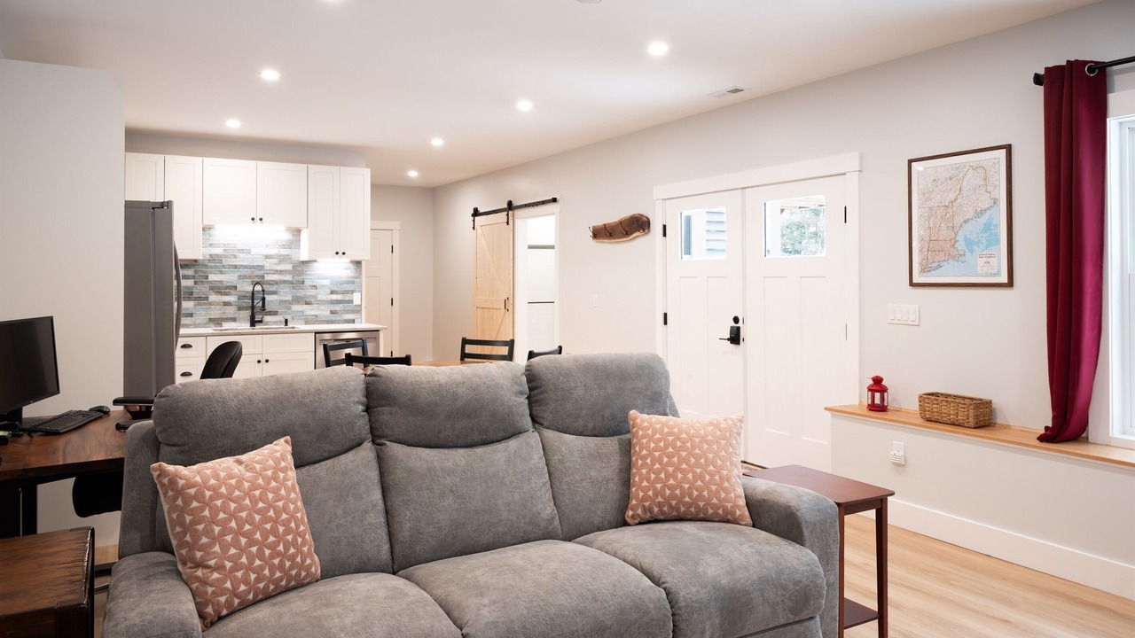 Photo of Others in Bow