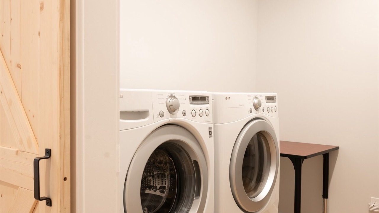 Photo of Others in Bow