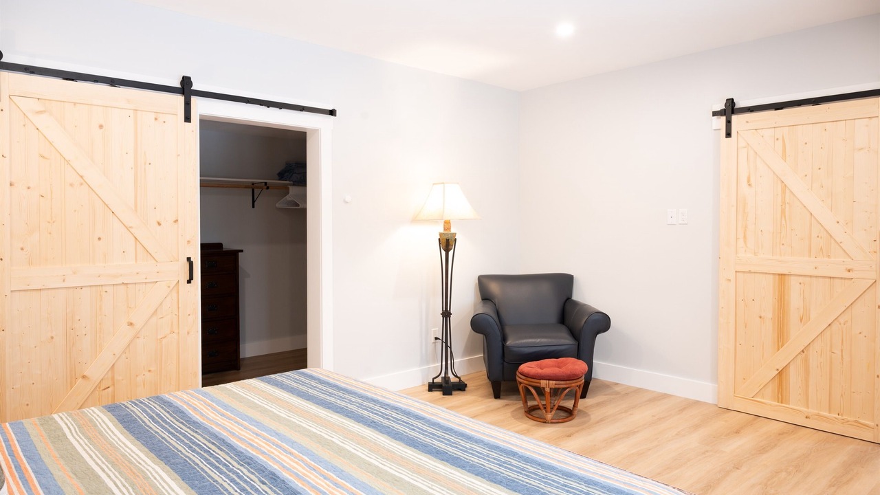 Photo of Others in Bow