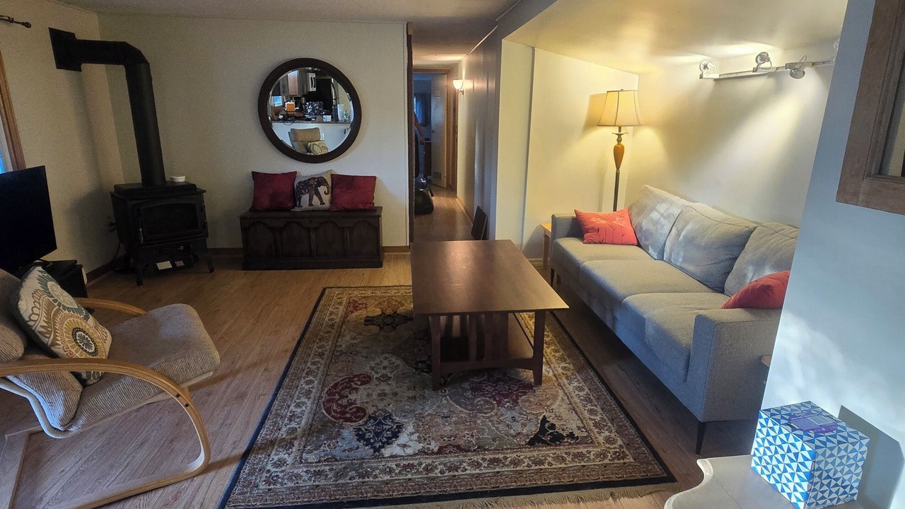 Photo of Livingroom in Wolfe Island