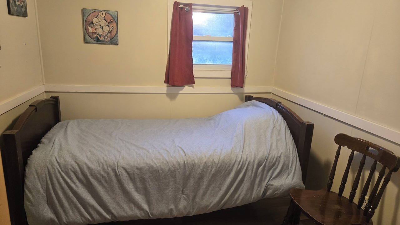Photo of Bedroom in Wolfe Island