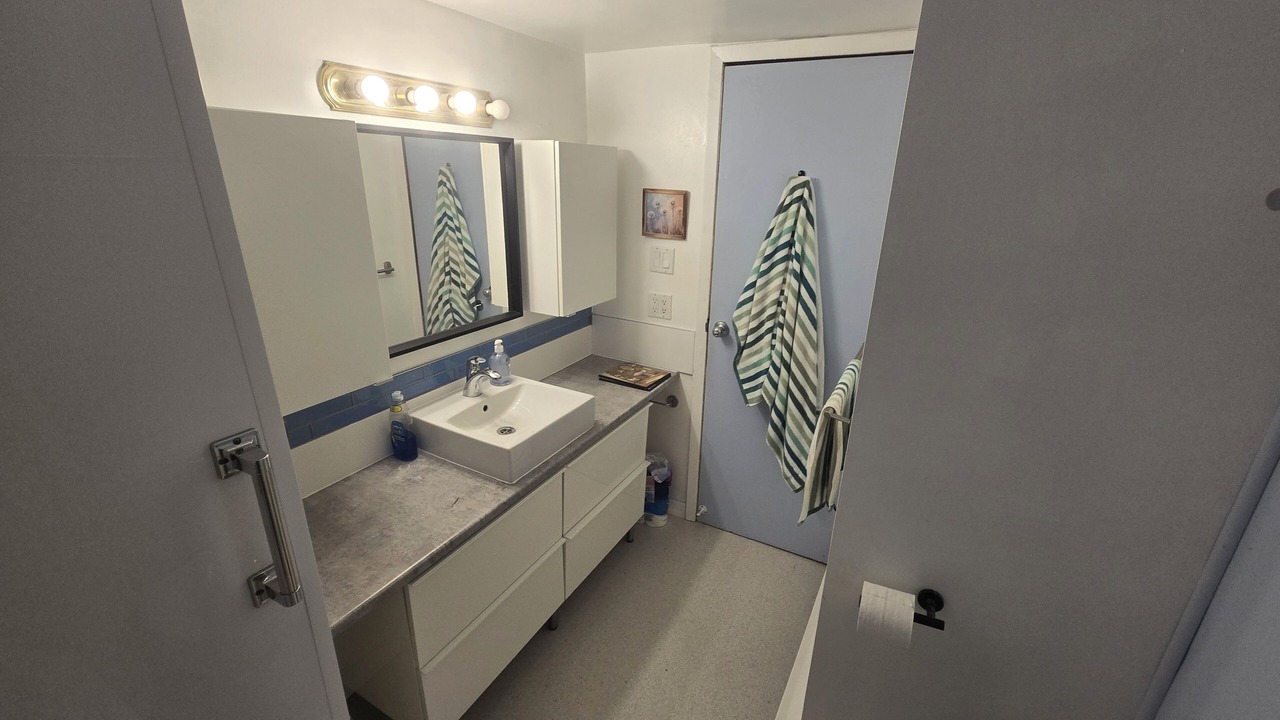 Photo of Bathroom in Wolfe Island