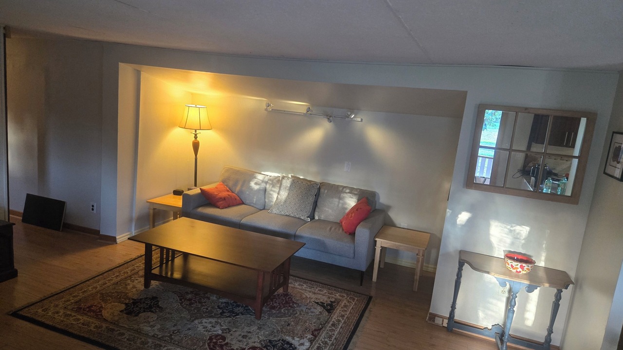 Photo of Livingroom in Wolfe Island