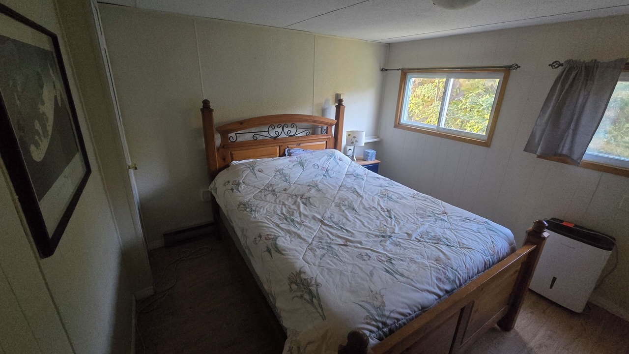 Photo of Bedroom in Wolfe Island