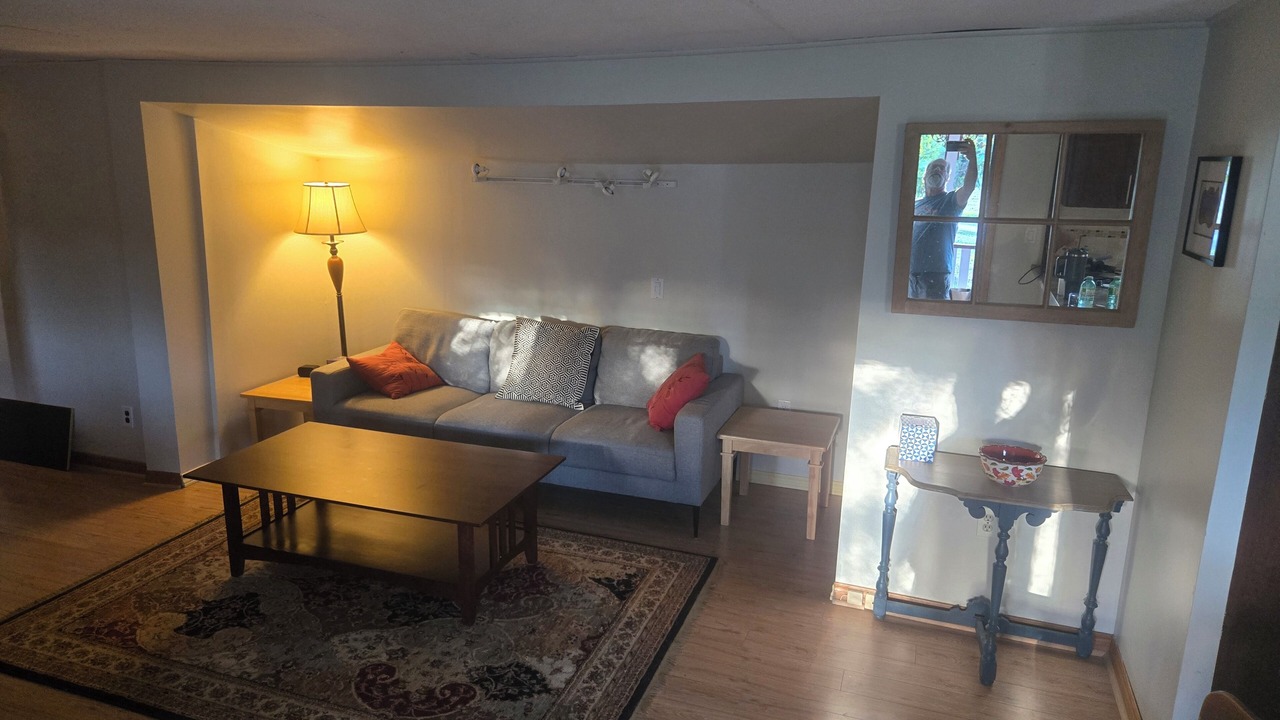 Photo of Livingroom in Wolfe Island