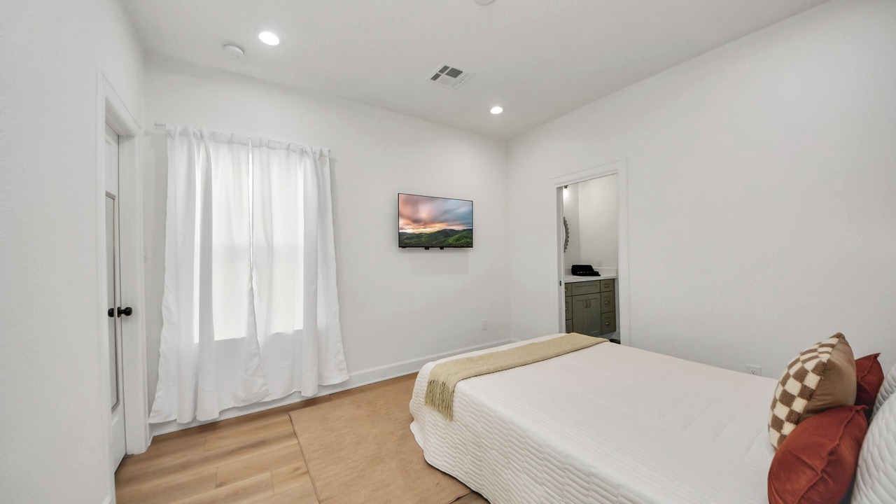 Photo of Bedroom in OST - South Union