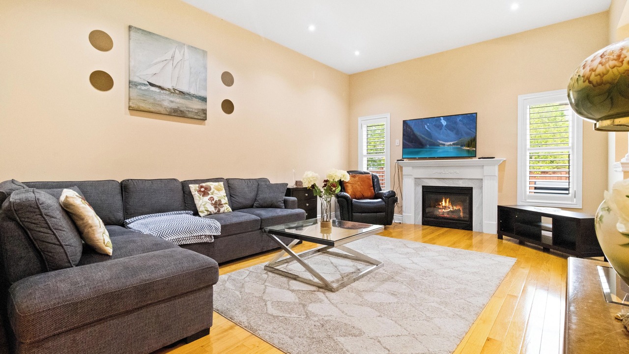 Photo of Livingroom in Brampton