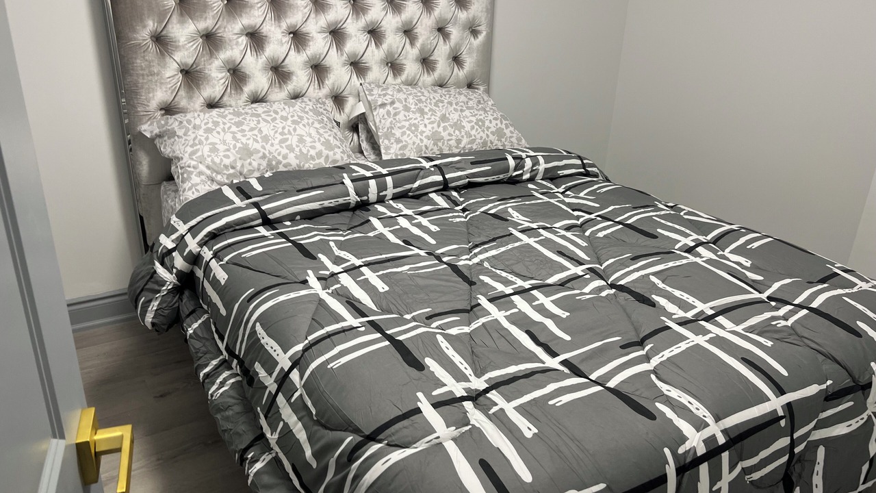 Photo of Bedroom in Unionville