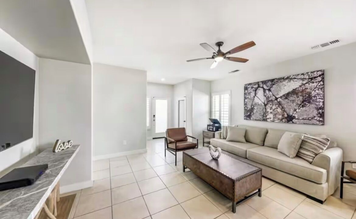 Photo of Livingroom in Desert Palms
