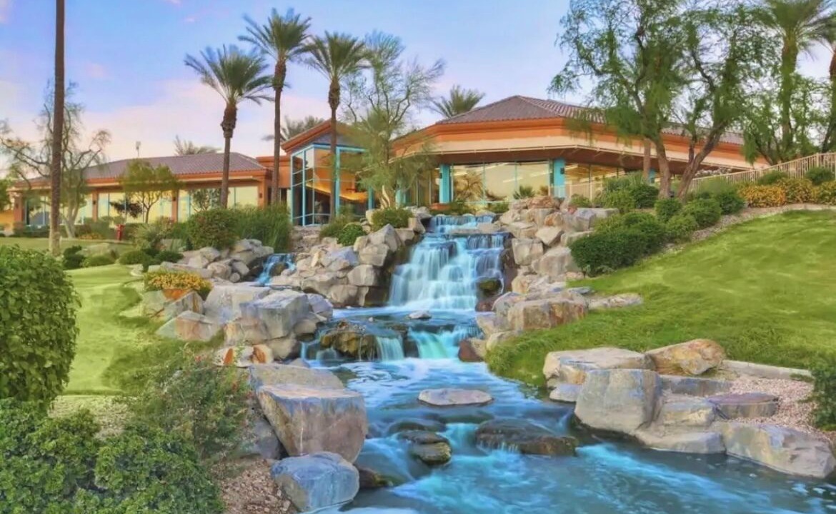 Photo of Outdoor in Desert Palms