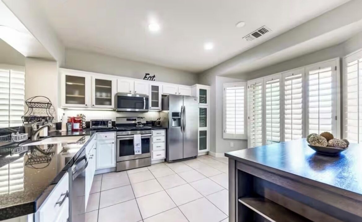 Photo of Kitchen in Desert Palms