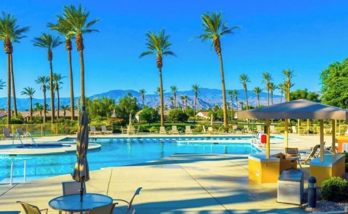 Photo of Outdoor in Desert Palms