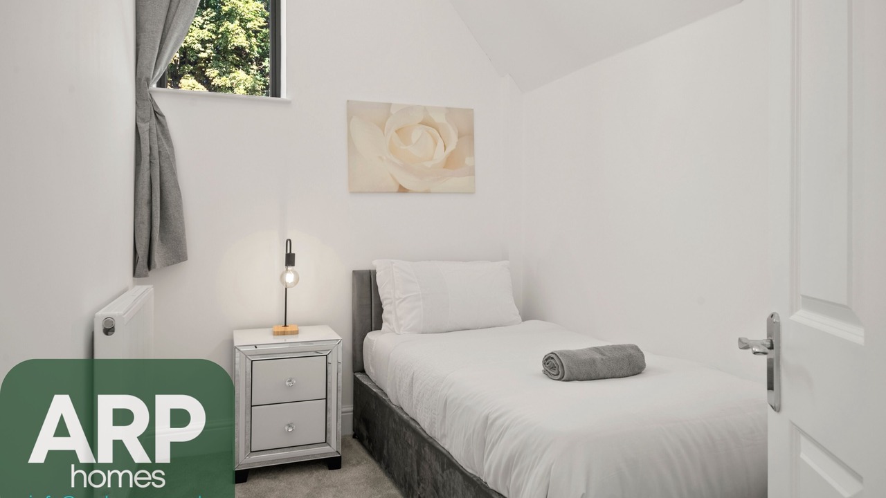 Photo of Bedroom in Coulsdon West