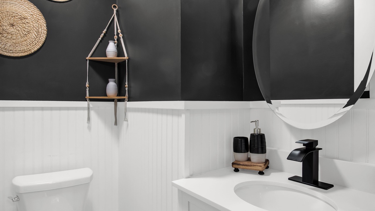 Photo of Bathroom in Jamestown