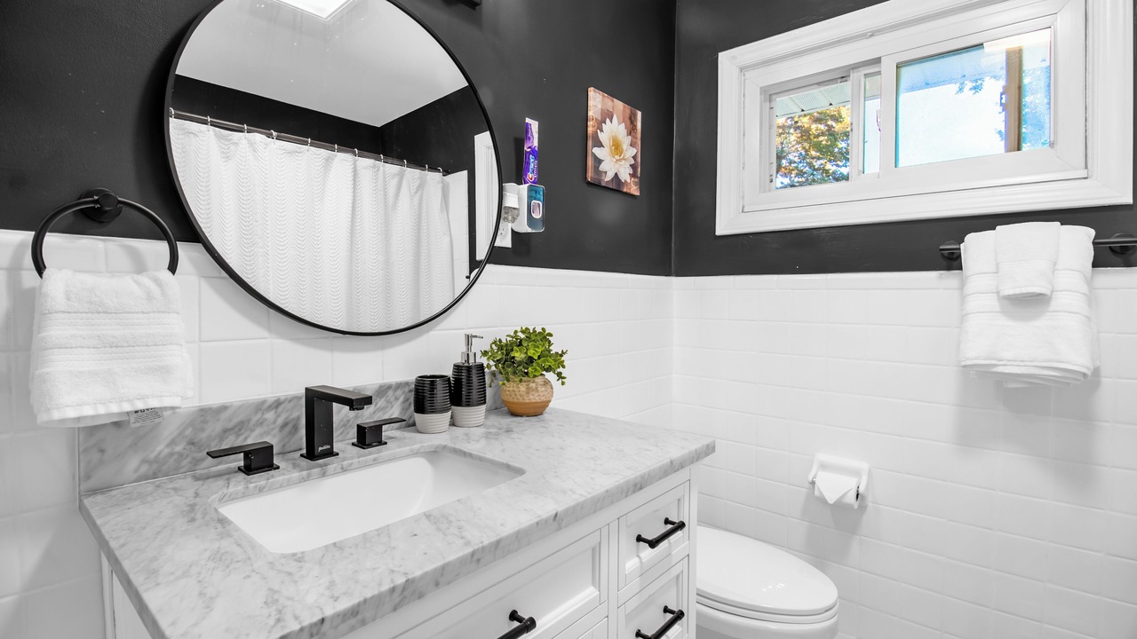 Photo of Bathroom in Jamestown