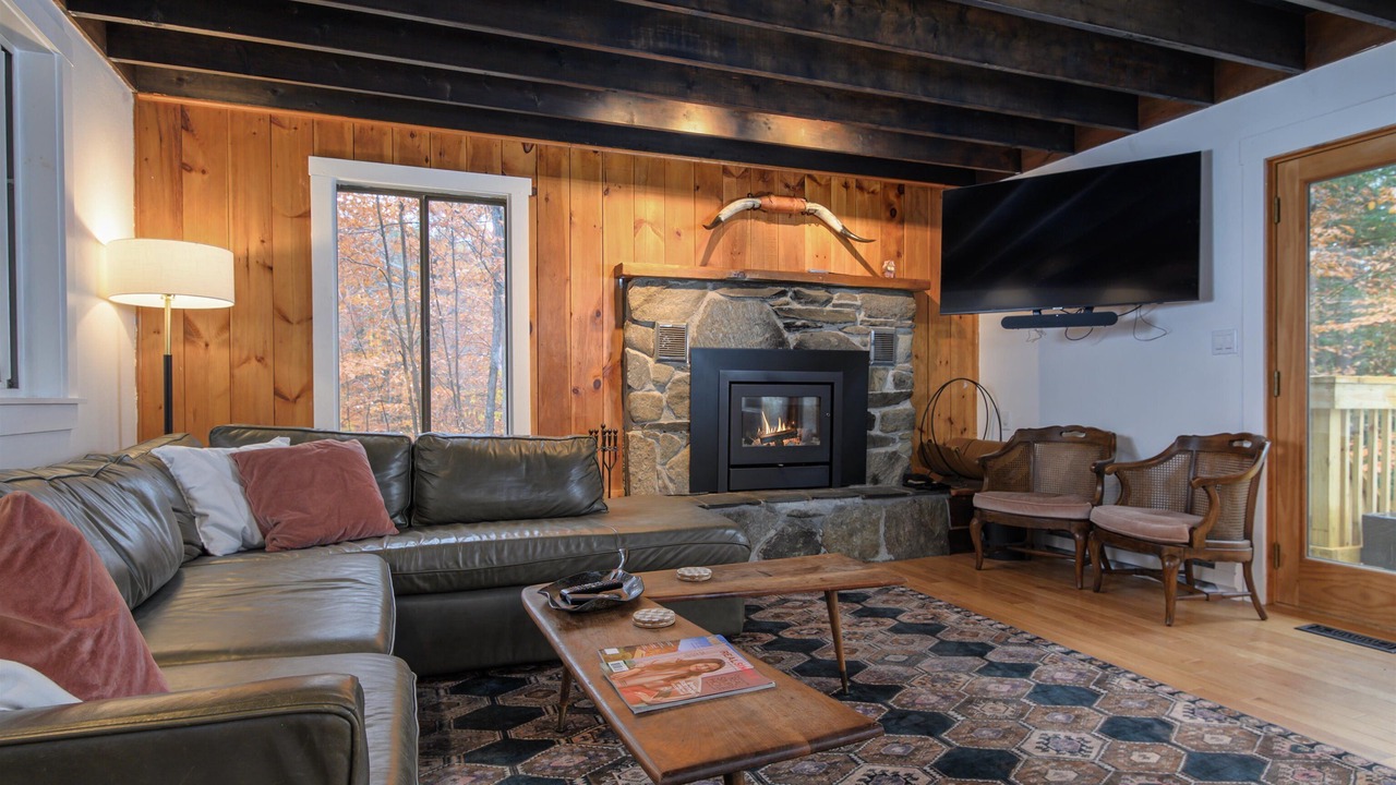 Photo of Livingroom in West Hartford