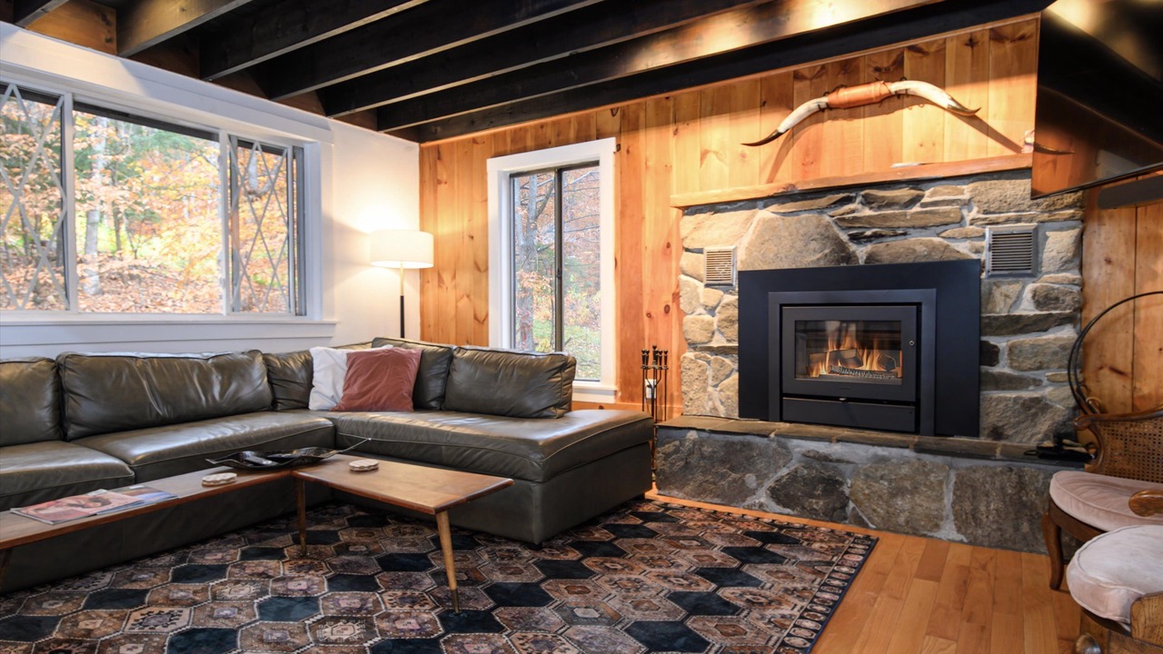 Photo of Livingroom in West Hartford