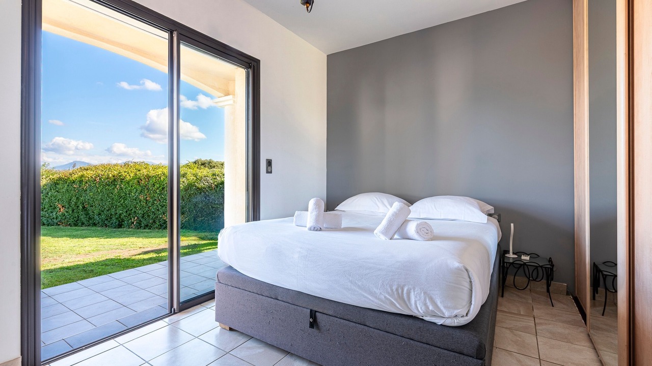 Photo of Bedroom in Verghia