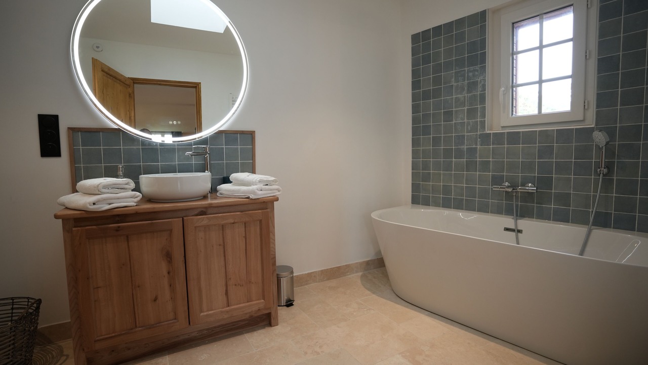 Photo of Bathroom in Hondouville