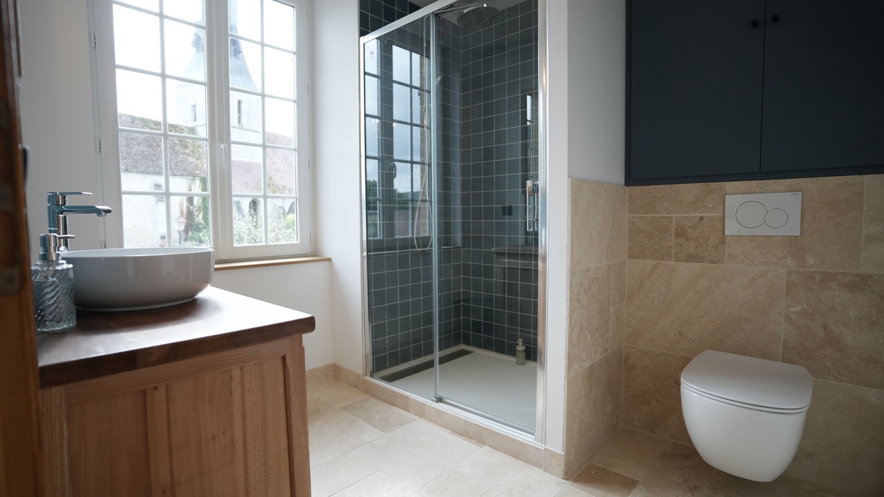 Photo of Bathroom in Hondouville