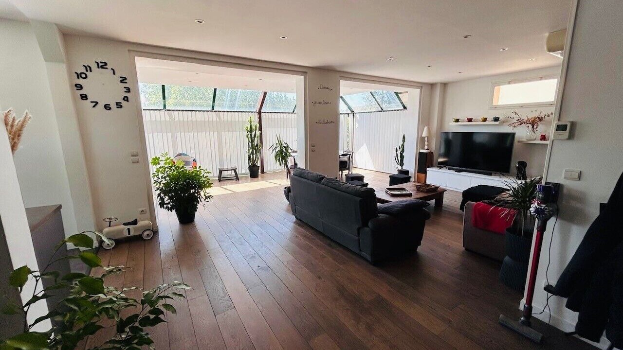 Photo of Others in Antony