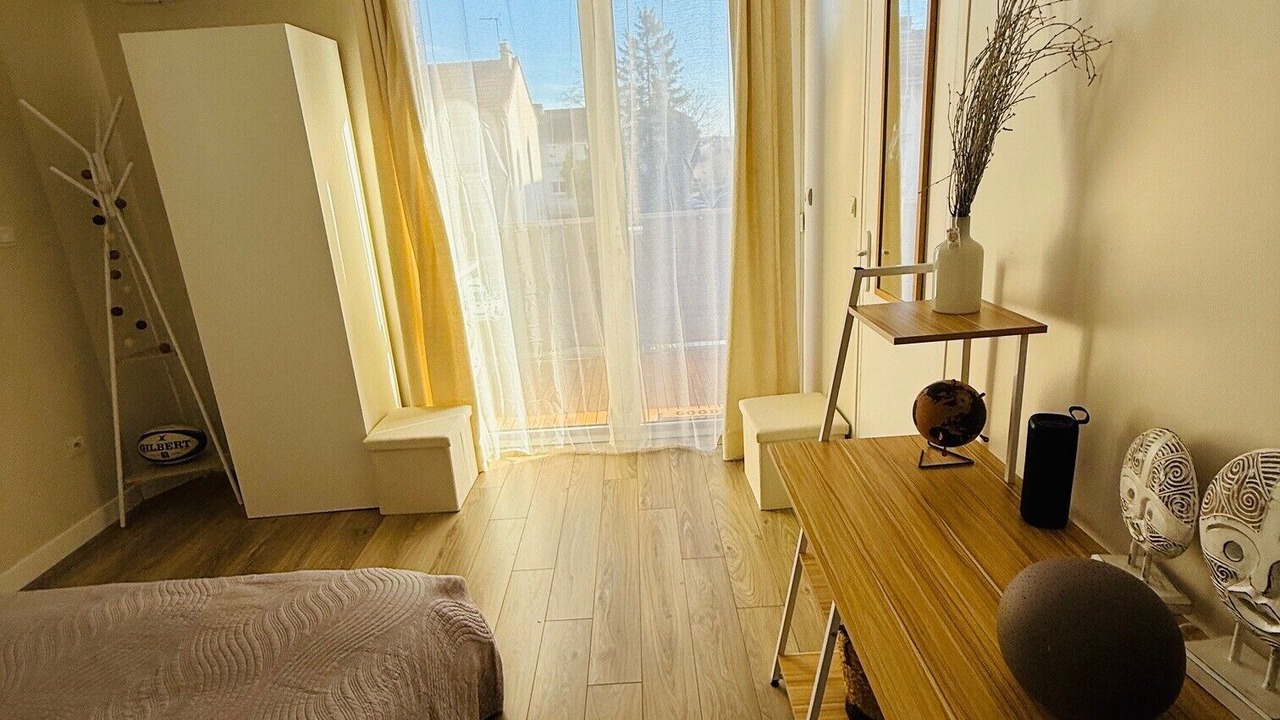 Photo of Bedroom in Antony