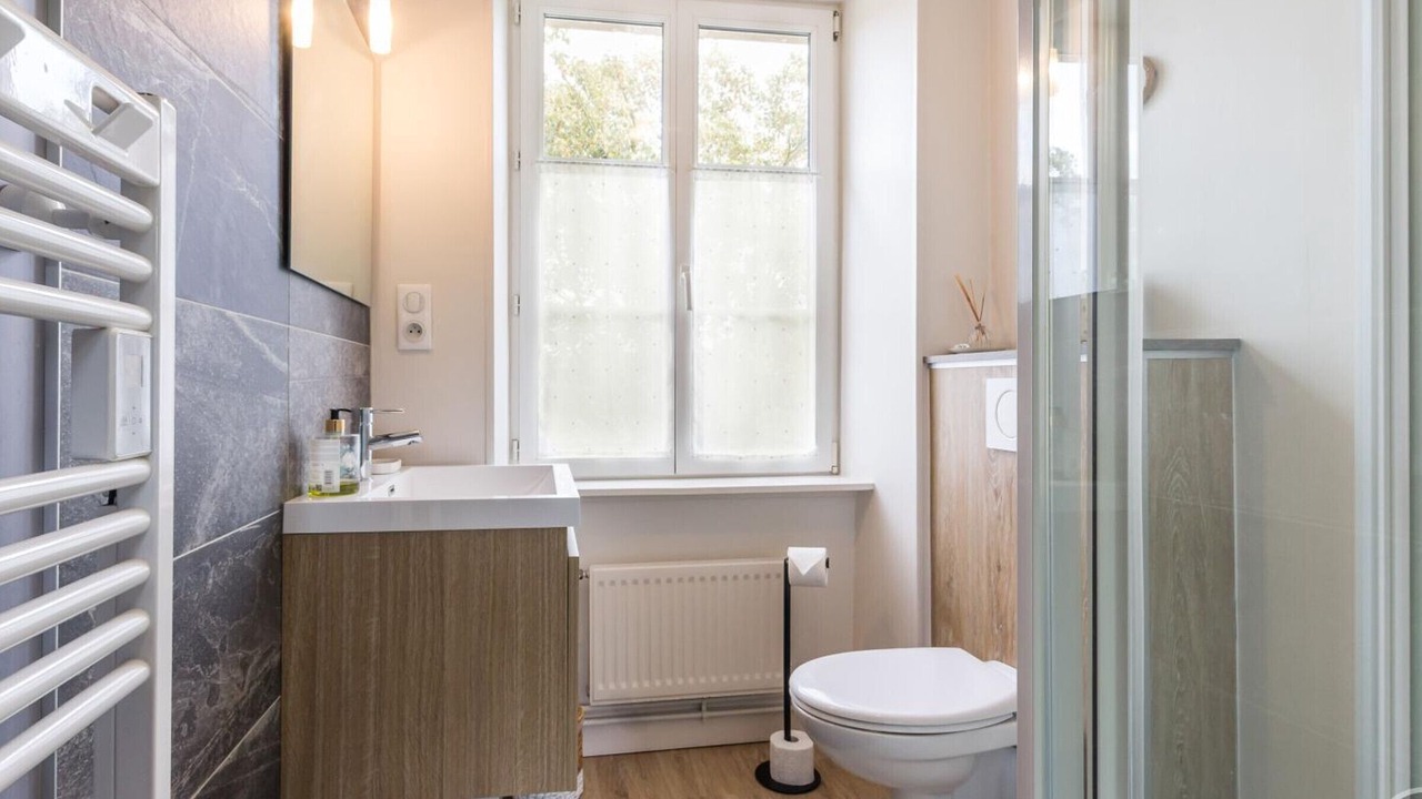 Photo of Bathroom in Sebeville