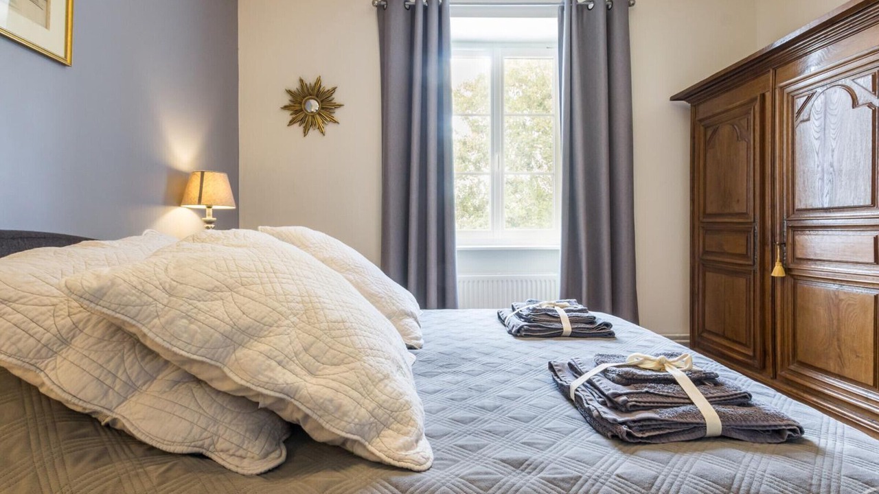 Photo of Bedroom in Sebeville