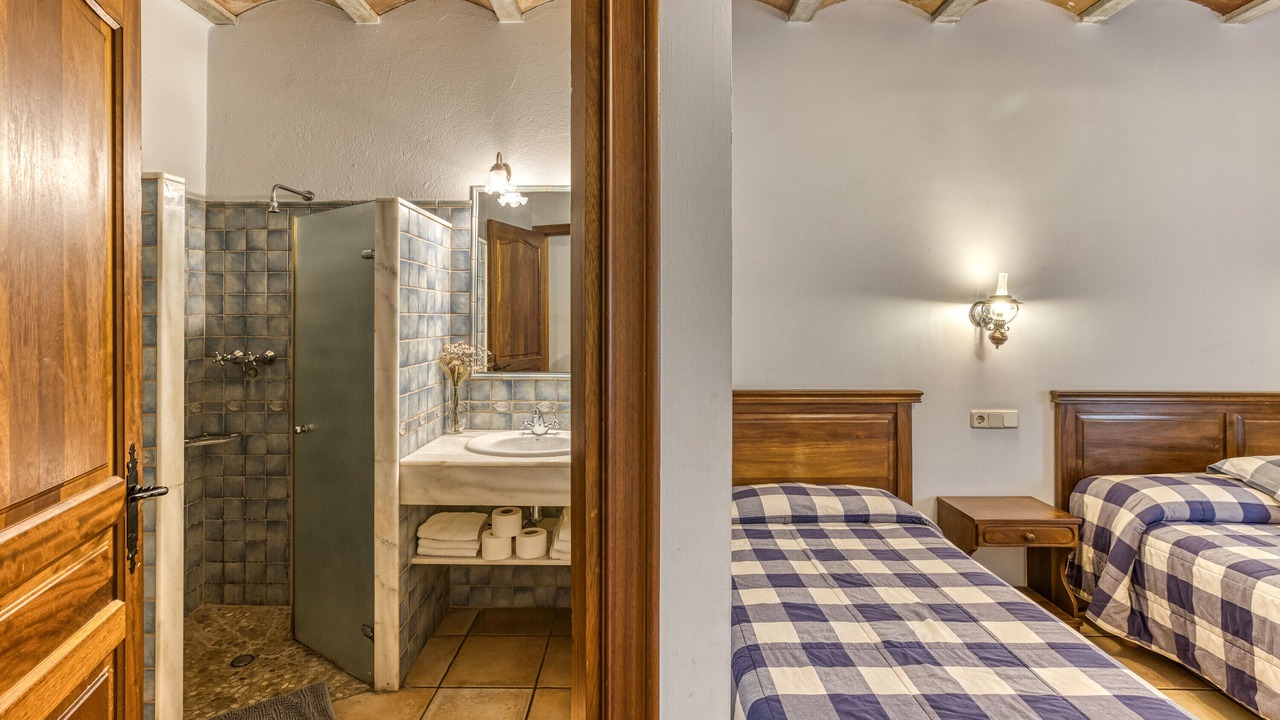 Photo of Bedroom in Camos