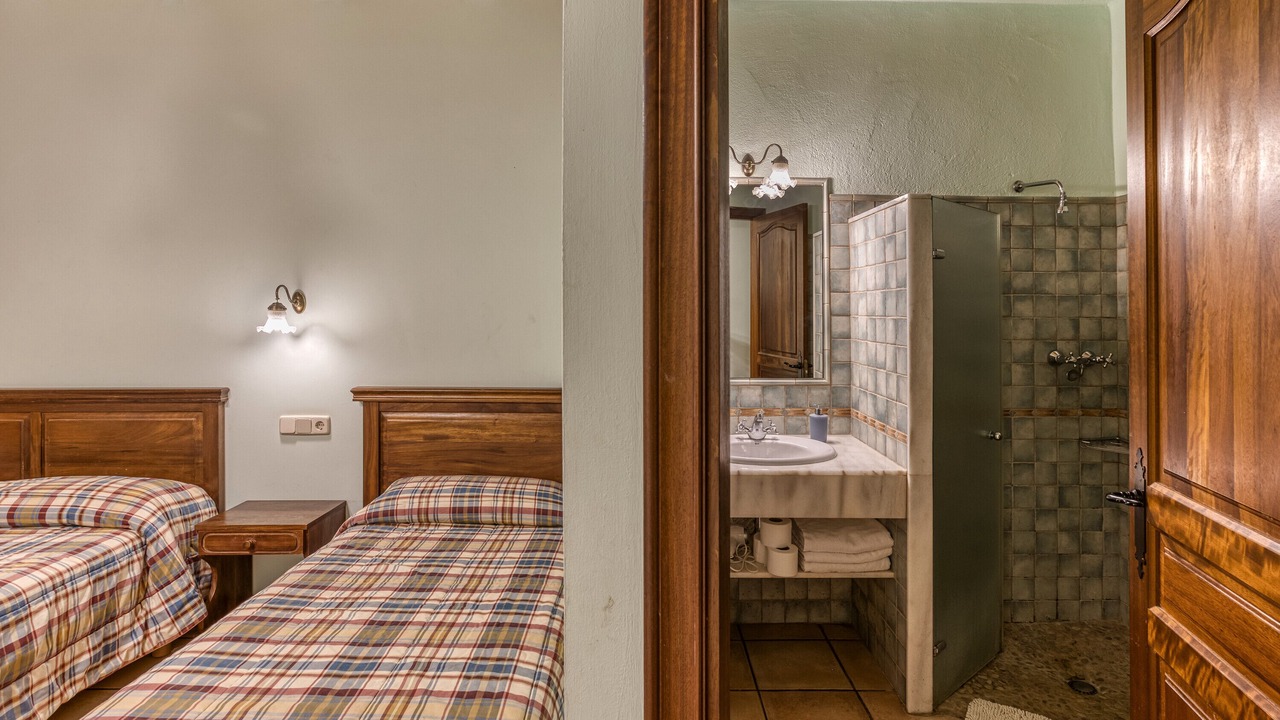Photo of Bedroom in Camos