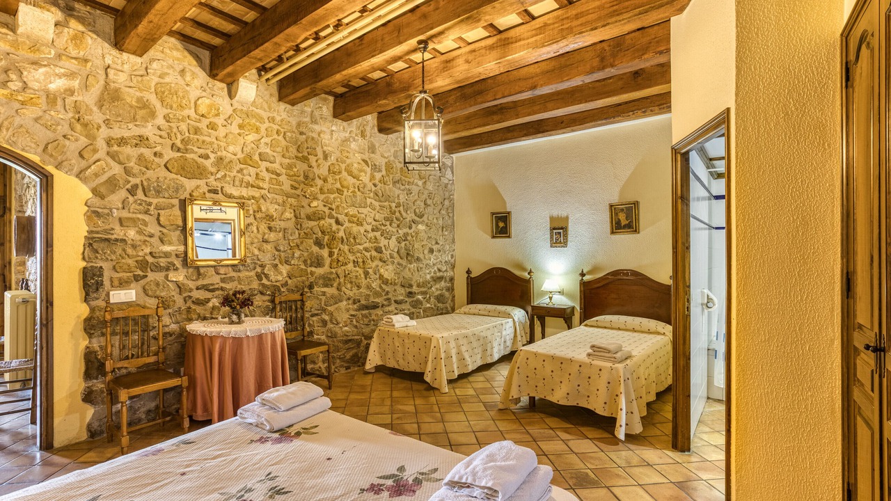 Photo of Bedroom in Camos