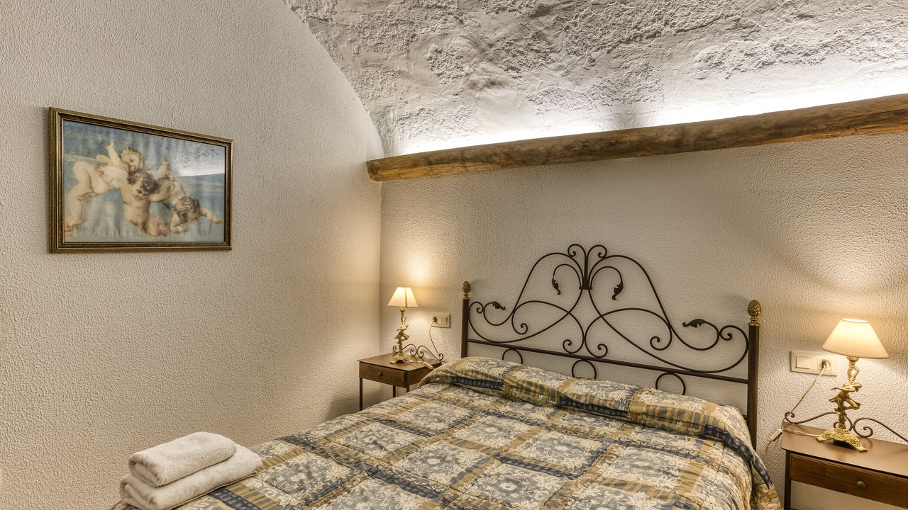 Photo of Bedroom in Camos