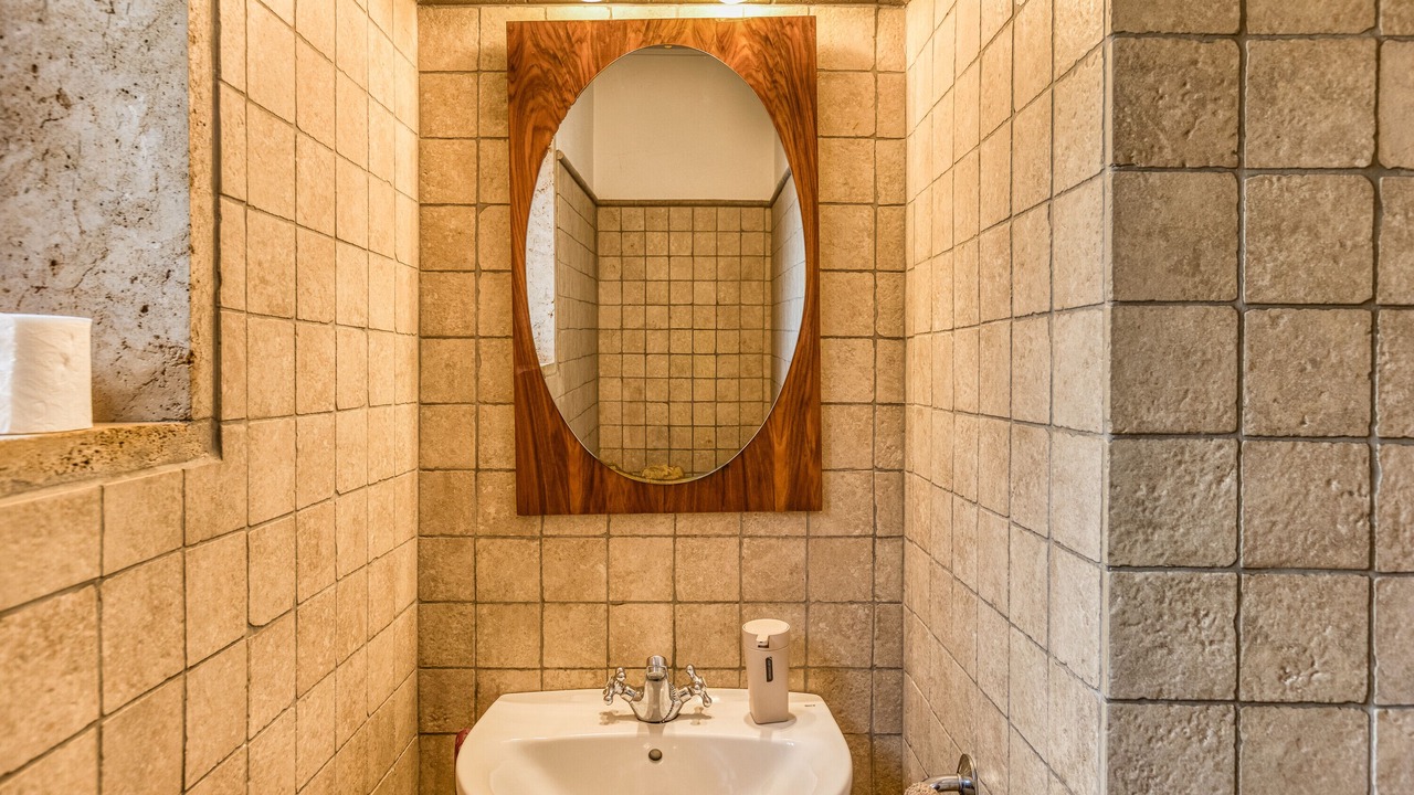 Photo of Bathroom in Camos